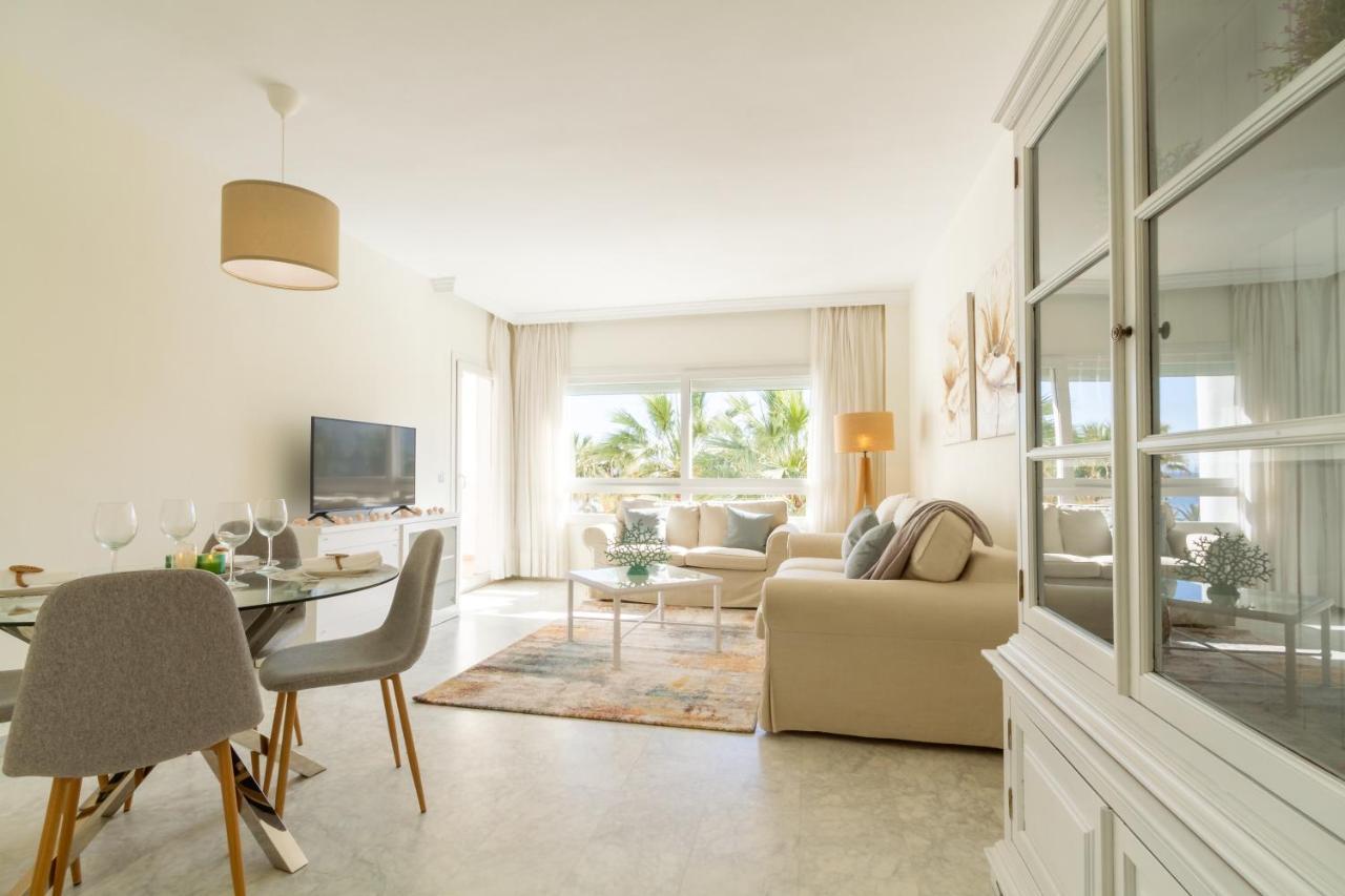 Banus - Banus Playa Rocio Beachside Complex Apartment