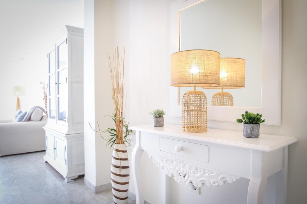 Banus - Banus Playa Rocio Beachside Complex Apartment