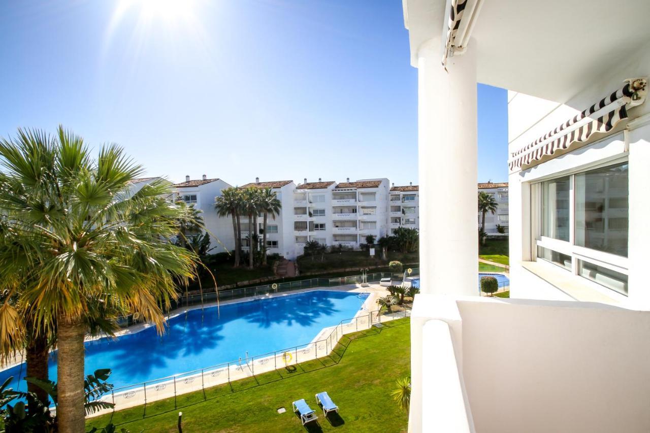 Banus - Banus Playa Rocio Beachside Complex Apartment